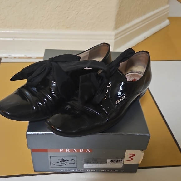 Prada Glossy Black Lace-Up Shoes - Picture 6 of 13